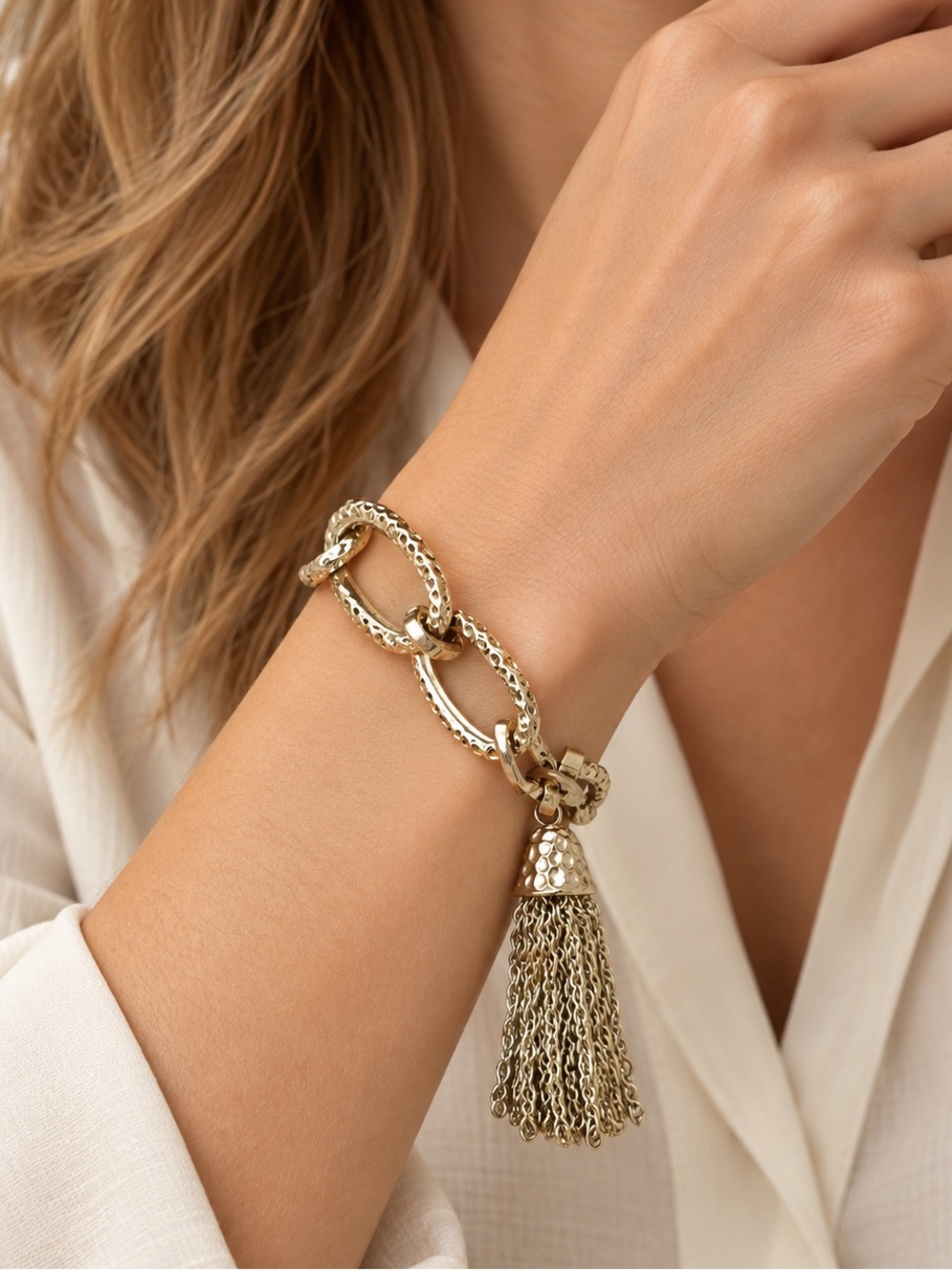 Kendra Scott Mia Light Gold Tassel Bracelet
